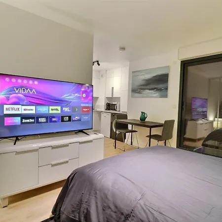 Park - Calme - Balcon - Mon Groom Apartman *